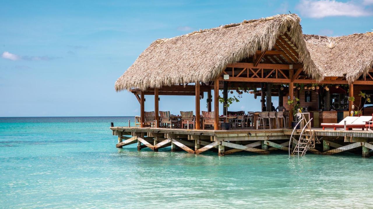 Be Live Collection Canoa Bayahibe Exteriér fotografie Overwater bungalow at Sandals Halcyon Cove
